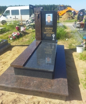 Памятник одиночный 112